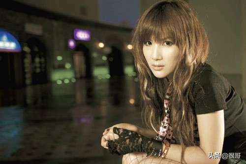 徐立饰演黄瑶,激荡黄瑶扮演者徐立