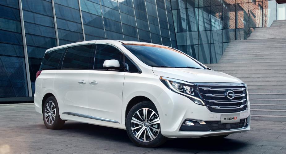 新款传祺m8改装成丰田埃尔法,传祺m8和埃尔法碰撞测试