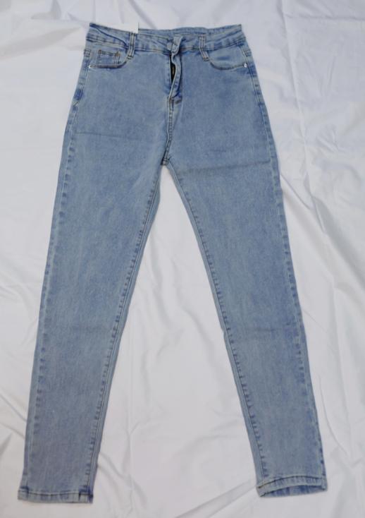 2021年流行修身牛仔裤么,2021年最流行什么款式的牛仔裤