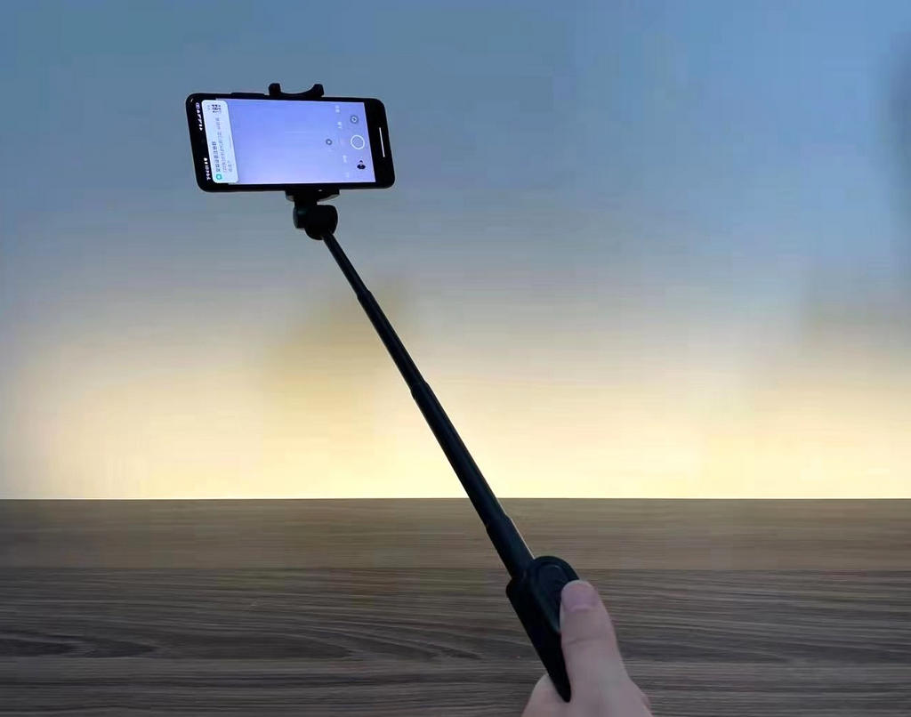 带遥控自拍支架最新款拍摄神器,便携自拍杆神器