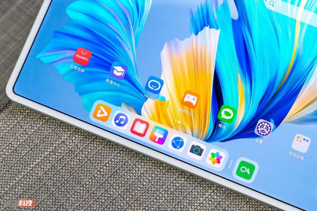 华为m68.4寸平板升级鸿蒙系统,用上麒麟芯片的华为平板