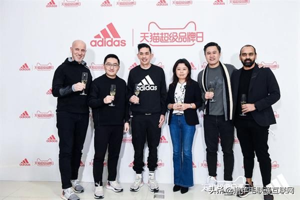 阿迪火爆全球,阿迪最大旗舰店