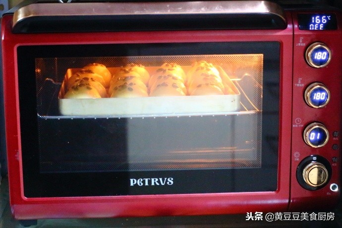 牛乳早餐包家常做法,奶香早餐包详细做法