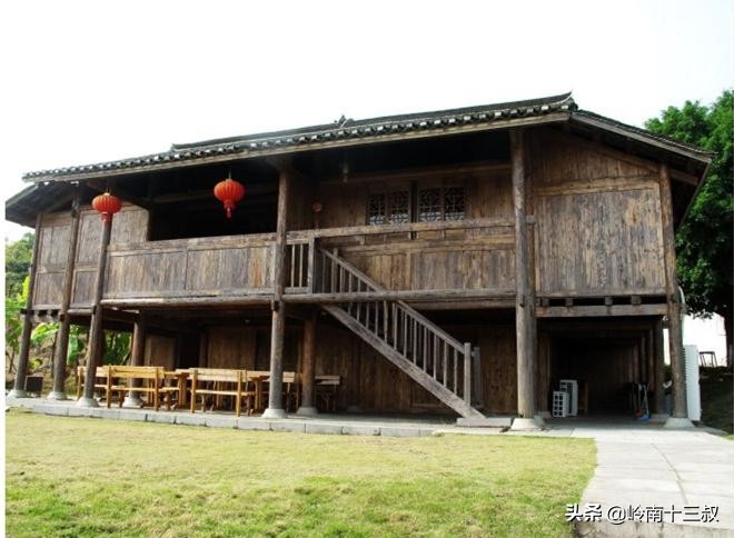 十三叔谈下广西各族各地住房的布局、配置,神龛与火塘的方位等