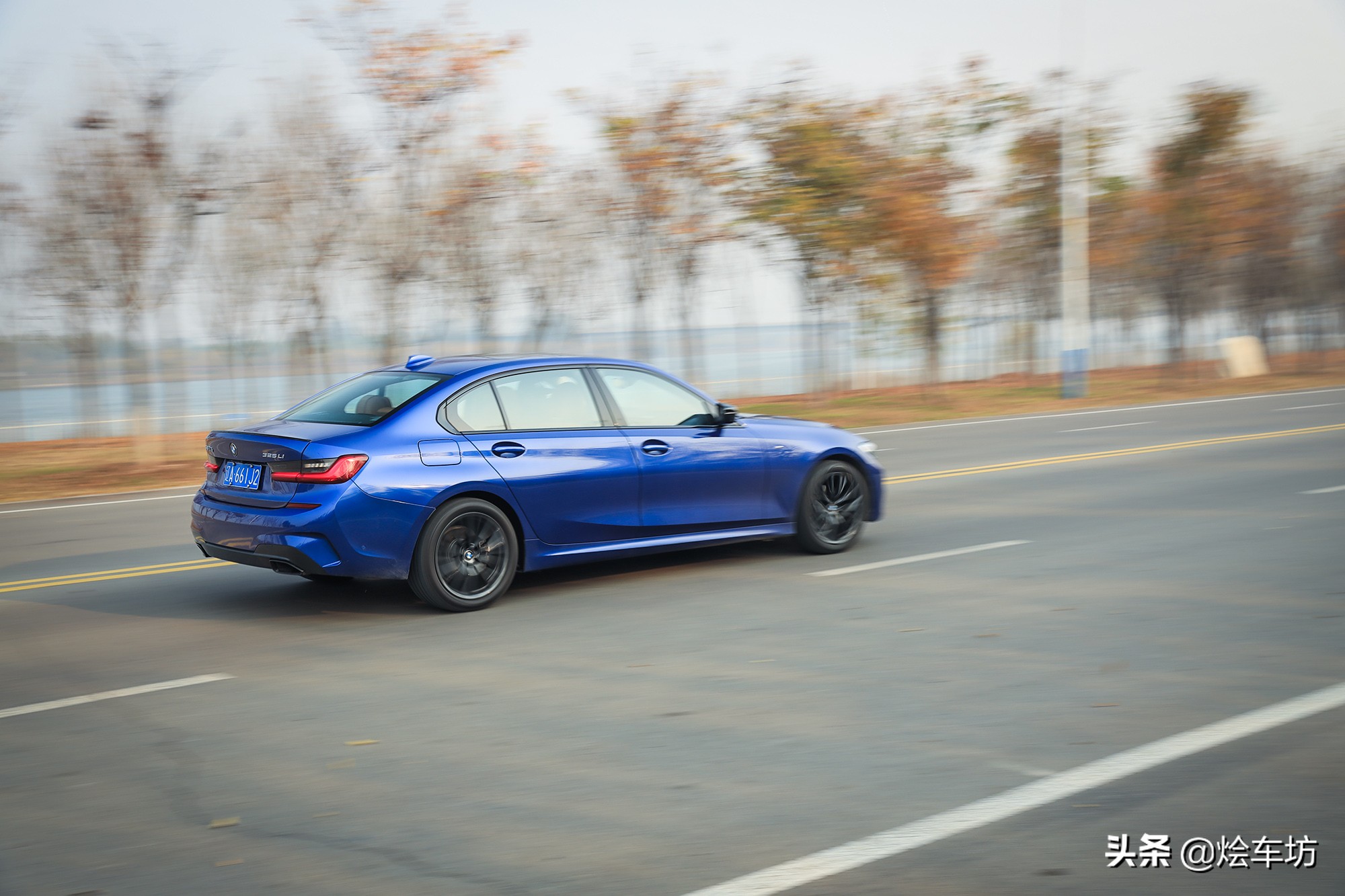 新宝马3系325i曜夜深度评测,宝马3系325li曜夜运动版评测试驾
