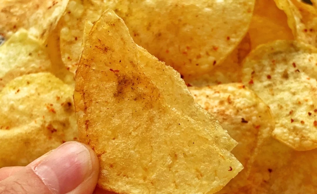 怎么用土豆泥炸薯片简单又香脆,怎么炸薯片简单又香脆10分钟