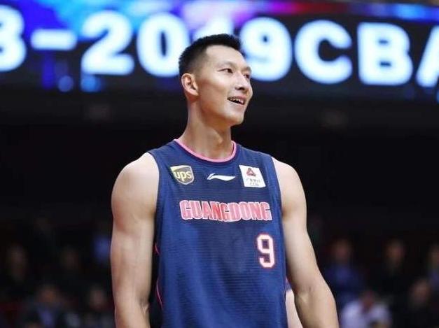 易建联为什么换9号球衣,易建联为什么选9号