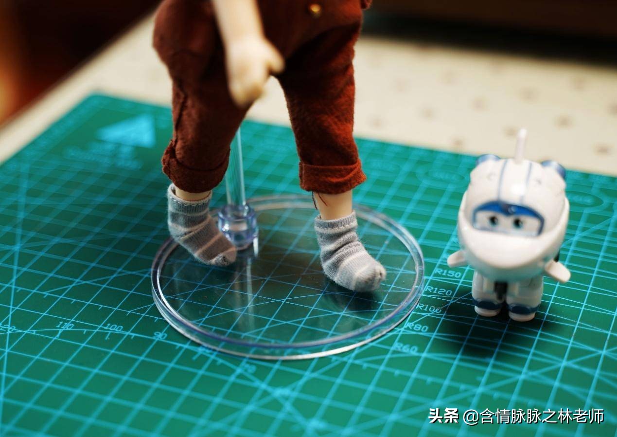 给女儿买了一个芭比娃娃,给女儿买60cm娃娃