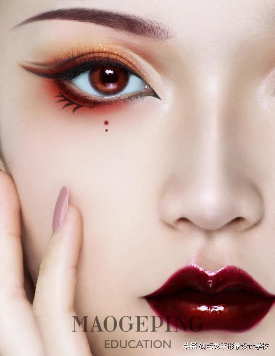 马克笔画画古风动漫人物简单可爱,教你画古风动漫人物