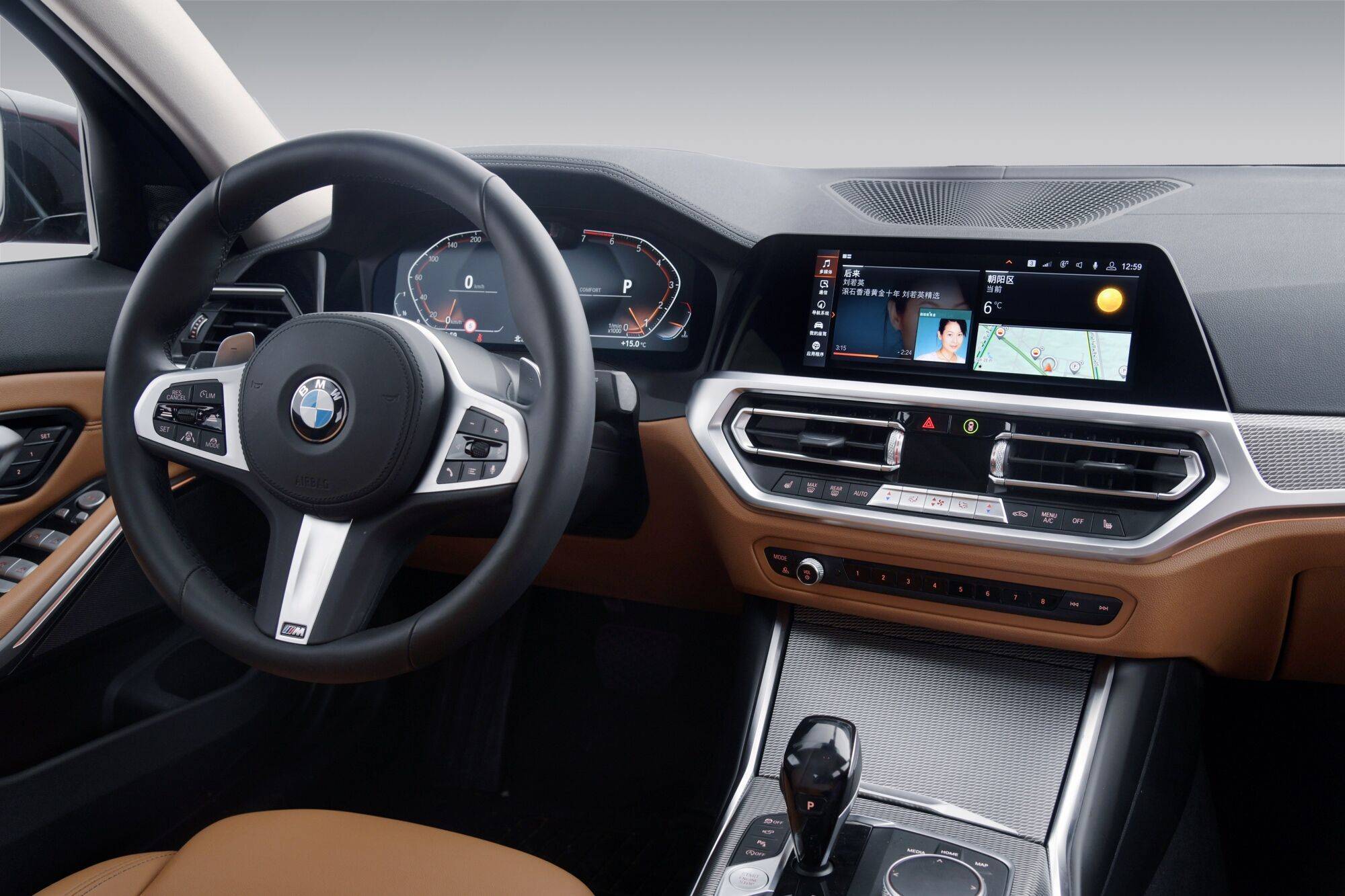 开车的时候带个天猫精灵是什么体验？