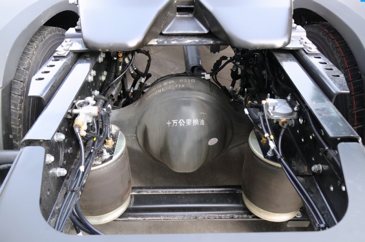 安能快速发展集中采购定制的重卡有什么特别之处?