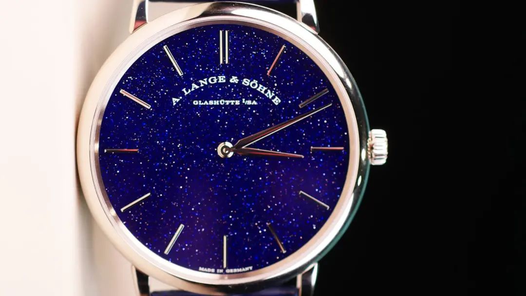 RR·TRENDS|随身携带的腕上星河