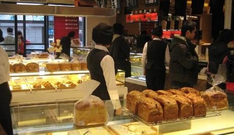 新开店怎么才能吸引多一点客源,隔壁新店开张抢生意怎么办