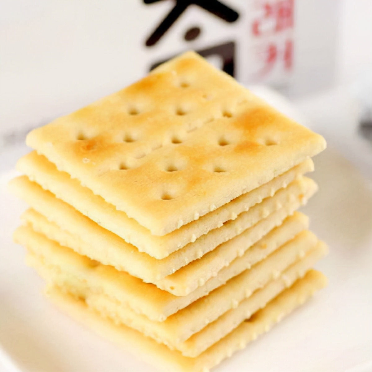 牛奶饼干奥利奥饼干,奥利奥夹心饼干和果酱饼干哪个好