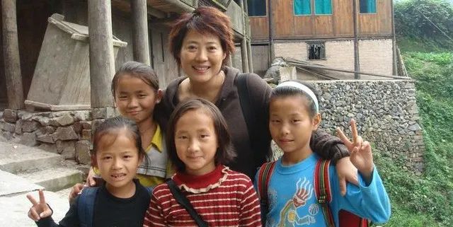 养父性侵养女案最终结果,养父性侵案律师是谁