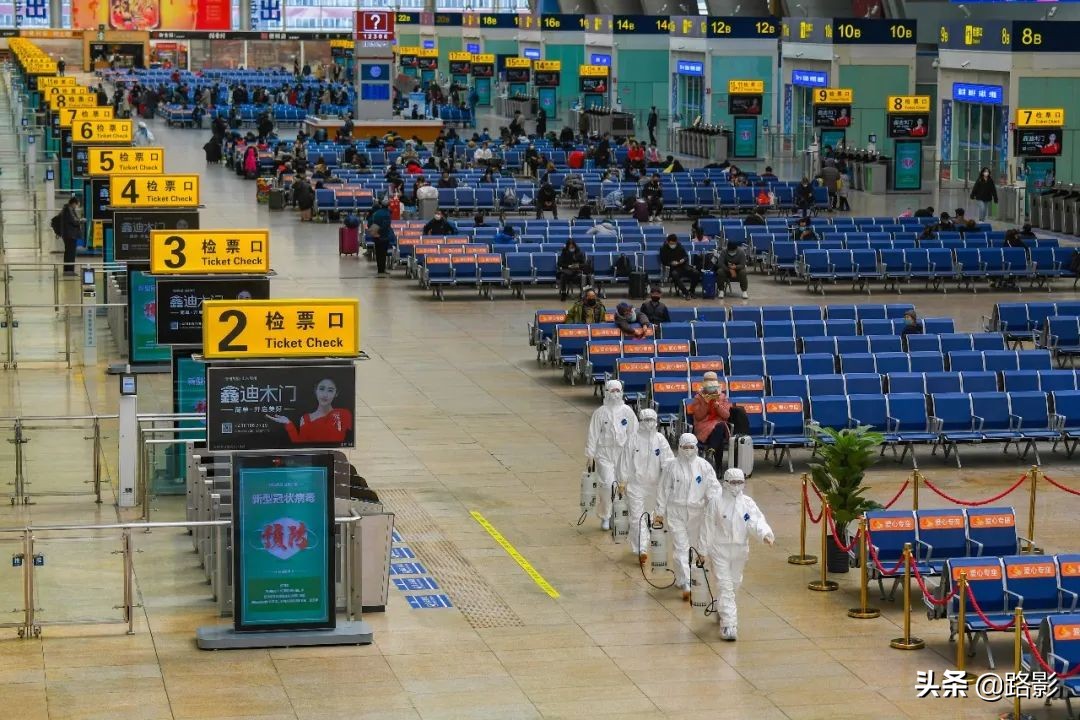 抗击疫情守护平安摄影征稿,战疫情保春运铁路警察在行动