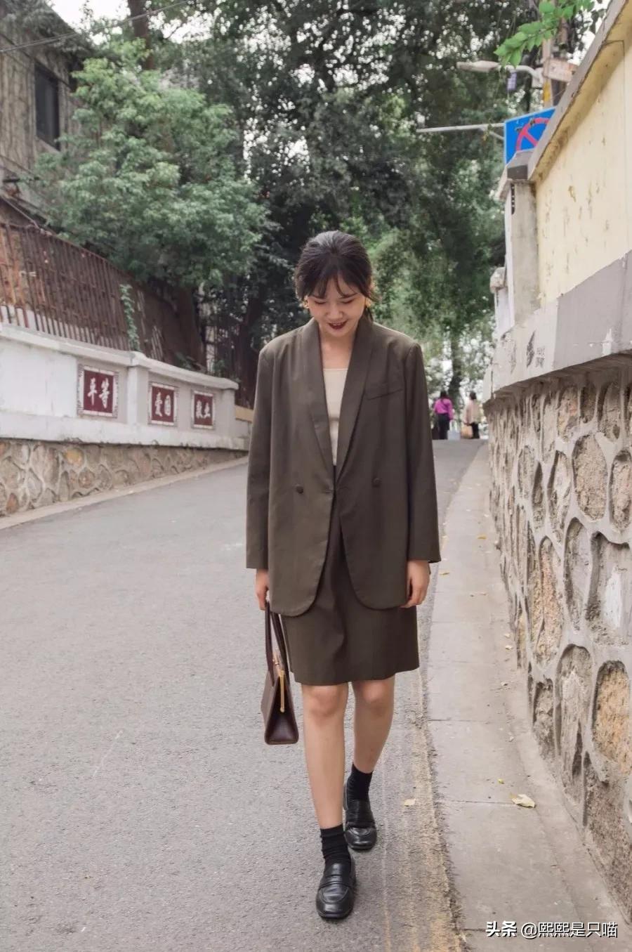秋日值得入手的9套显气质穿搭,5套秋季穿搭简单时髦又漂亮哟