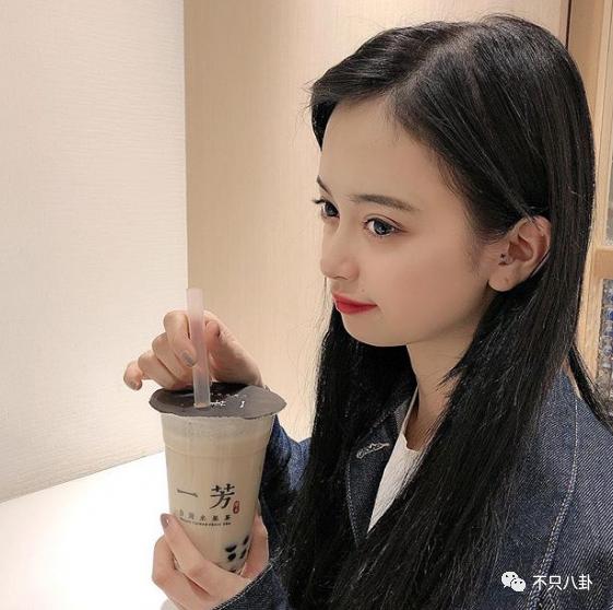 带未成年少女喝酒开房？他这次翻车好彻底啊