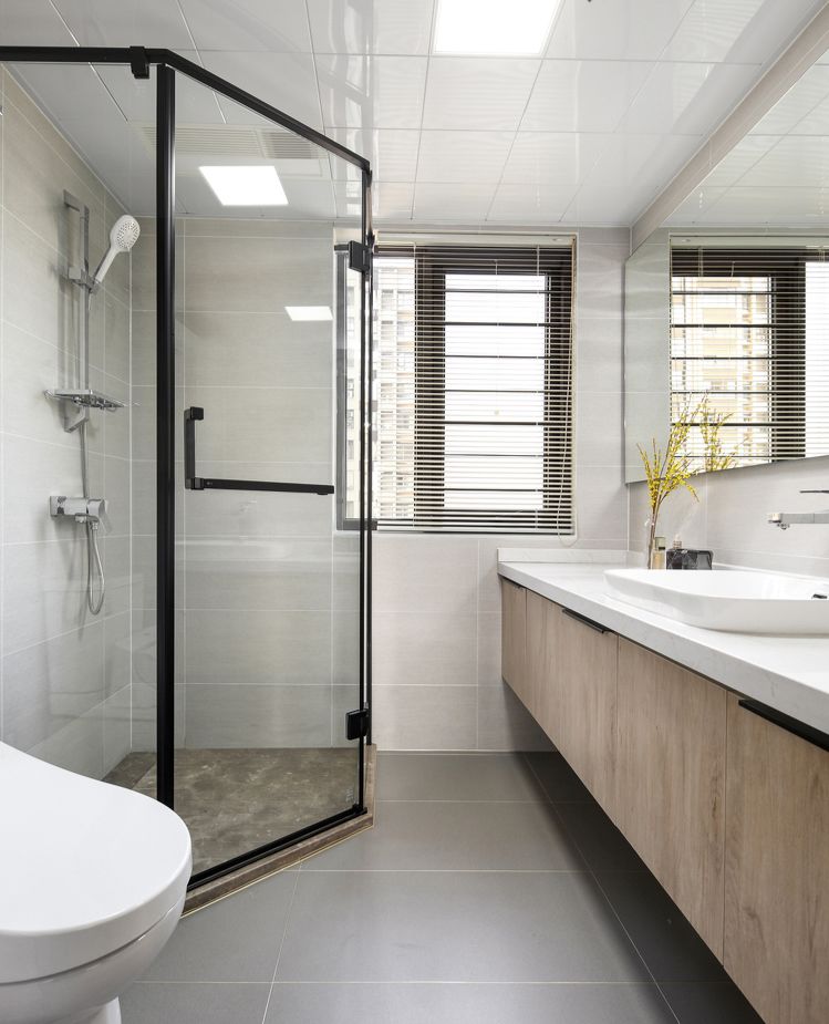 设计师卫生间干湿分离两米,设计师讲卫生间瓷砖选择