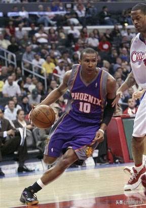 nba球员会踢足球,nba历史最强攻防一体球员