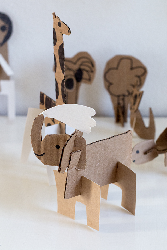 纸箱做玩具又省钱又实用,纸箱做超级好玩的简单小玩具