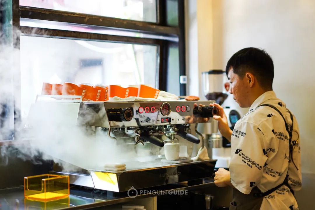 去长沙不为别的就想听茶颜悦色,去长沙点哪个茶颜悦色