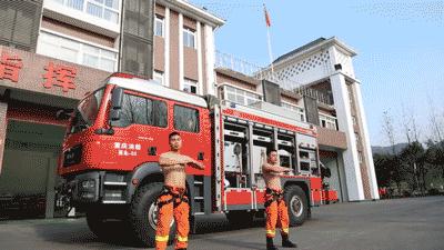 消防员训练震撼的场景,消防员基础体能训练动作大全