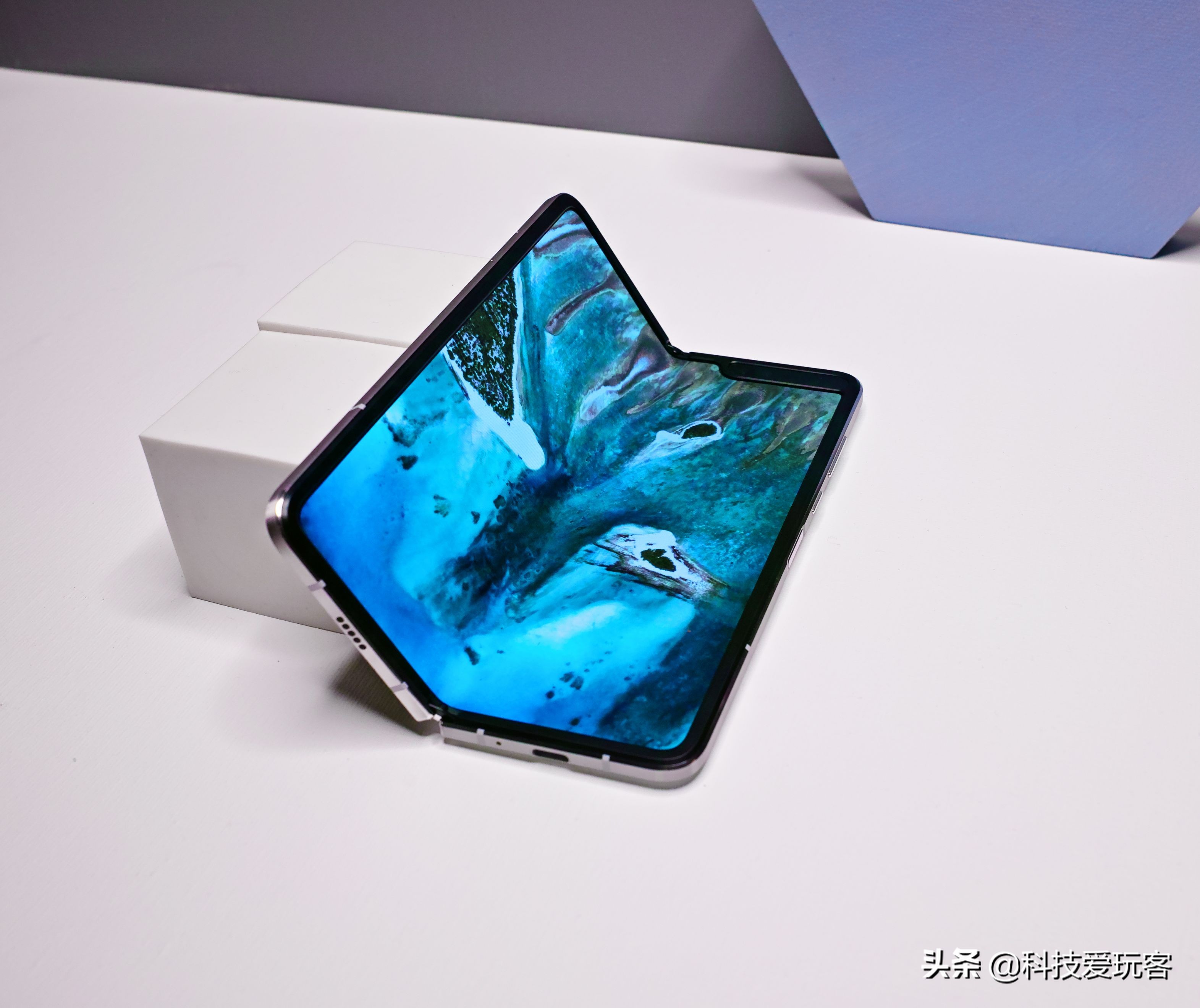 三星w20现在还值得入手吗,三星w9992014