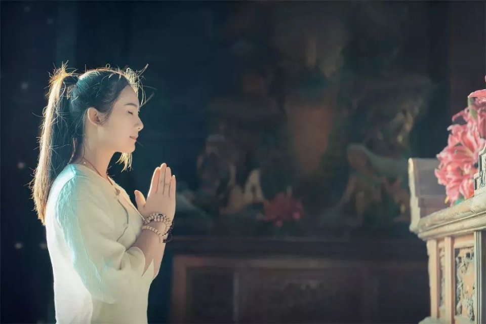 穷算命富烧香说的句句在理,穷人算命富人烧香经典语录