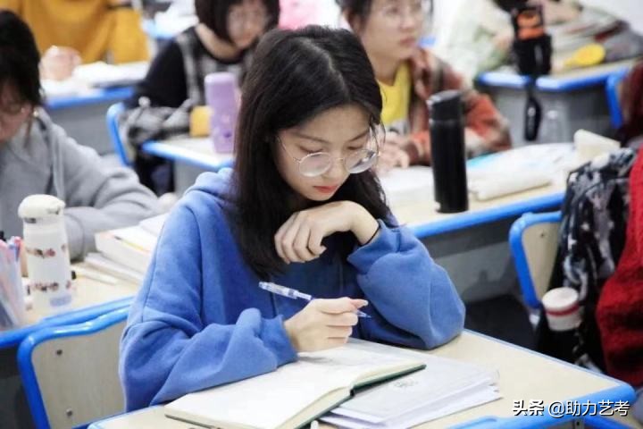 必看!2022艺术类院校各专业对艺考生身体条件的要求汇总