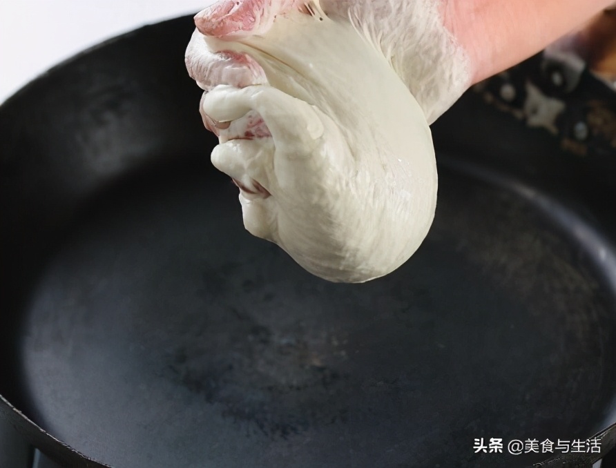 做春卷的手法全过程,怎样做皮薄酥脆的春卷