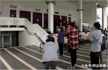 搞笑gif开心一刻满满的正能量,搞笑gif开心每一天