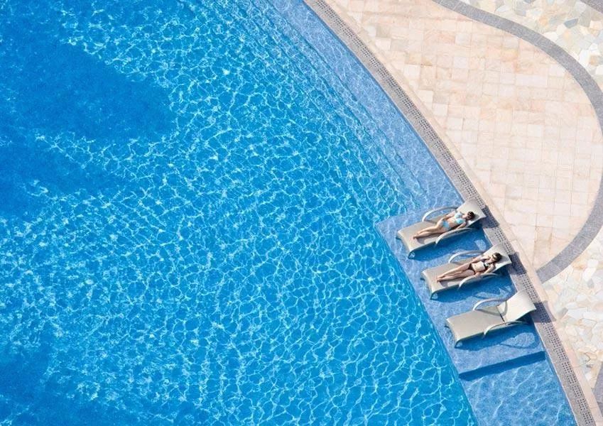 睡在获奖无数的这家酒店，一晚吃掉14颗星米其林，这样的旅行爱了