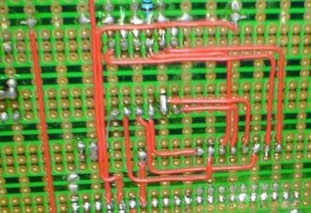 初学者怎么看懂电路板走向,初学电工认识一下电路板