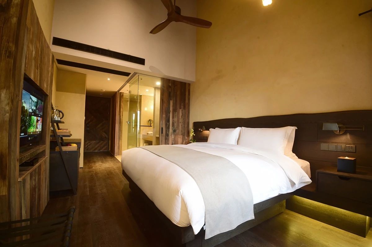 裸心堡折扣,裸心堡观景攻略