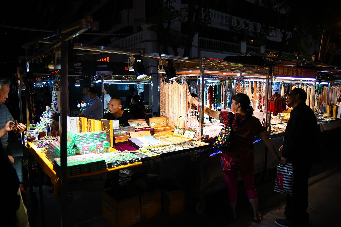 三亚海鲜宰客,去三亚免税店必吃海鲜