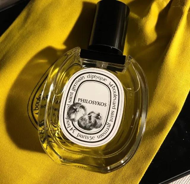 jennie喜欢什么香水,jennie同款香水好闻吗