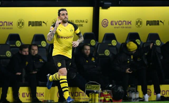 服！“帕一脚”叕替补破门，踢10脚进10球多特专出神锋