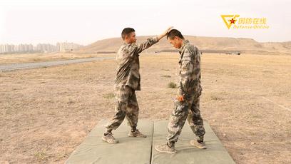 琚姄鍖呮悶绗慻if,琚搾鎷夸綇濡備綍鍙嶅嚮鎼炵瑧