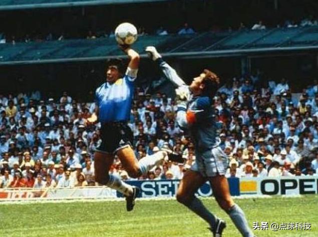 fifa史上最恶意的犯规,fifa怎么设置手球犯规