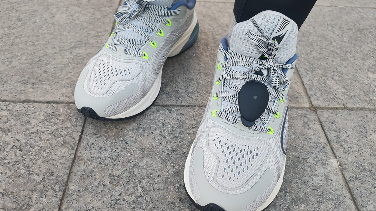 黑科技跑鞋,安踏缓震跑鞋测评