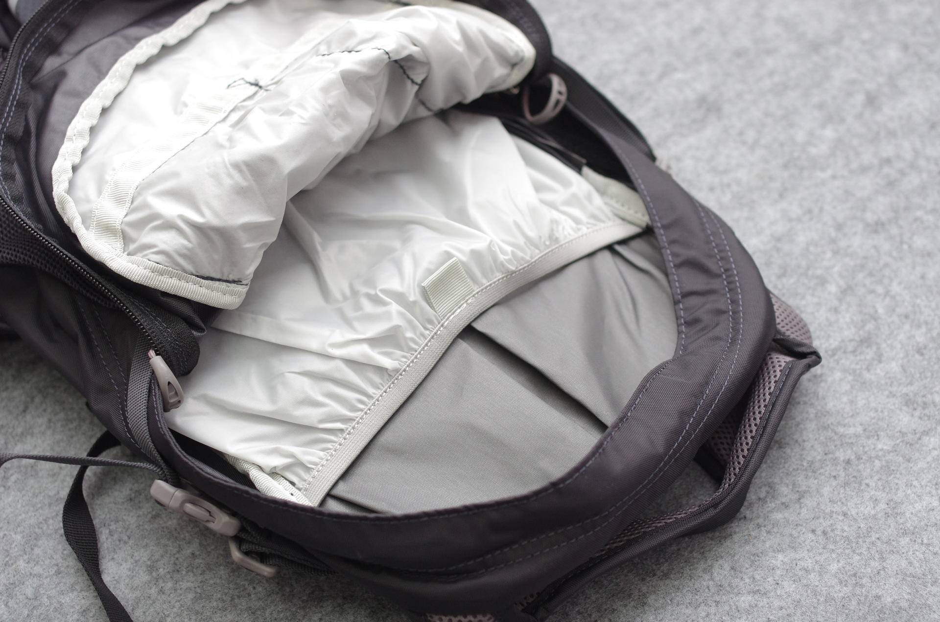 旅游登山必备的装备有哪些,户外徒步登山带什么