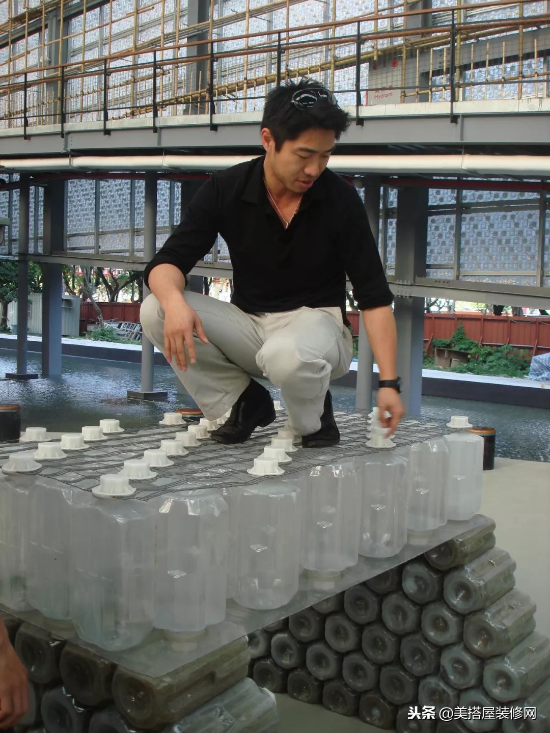 这位设计师给中国长脸了！他设计了一堆“垃圾”，却让……