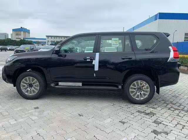 19款柴油版丰田霸道2800多少钱,丰田霸道3.0柴油版顶配