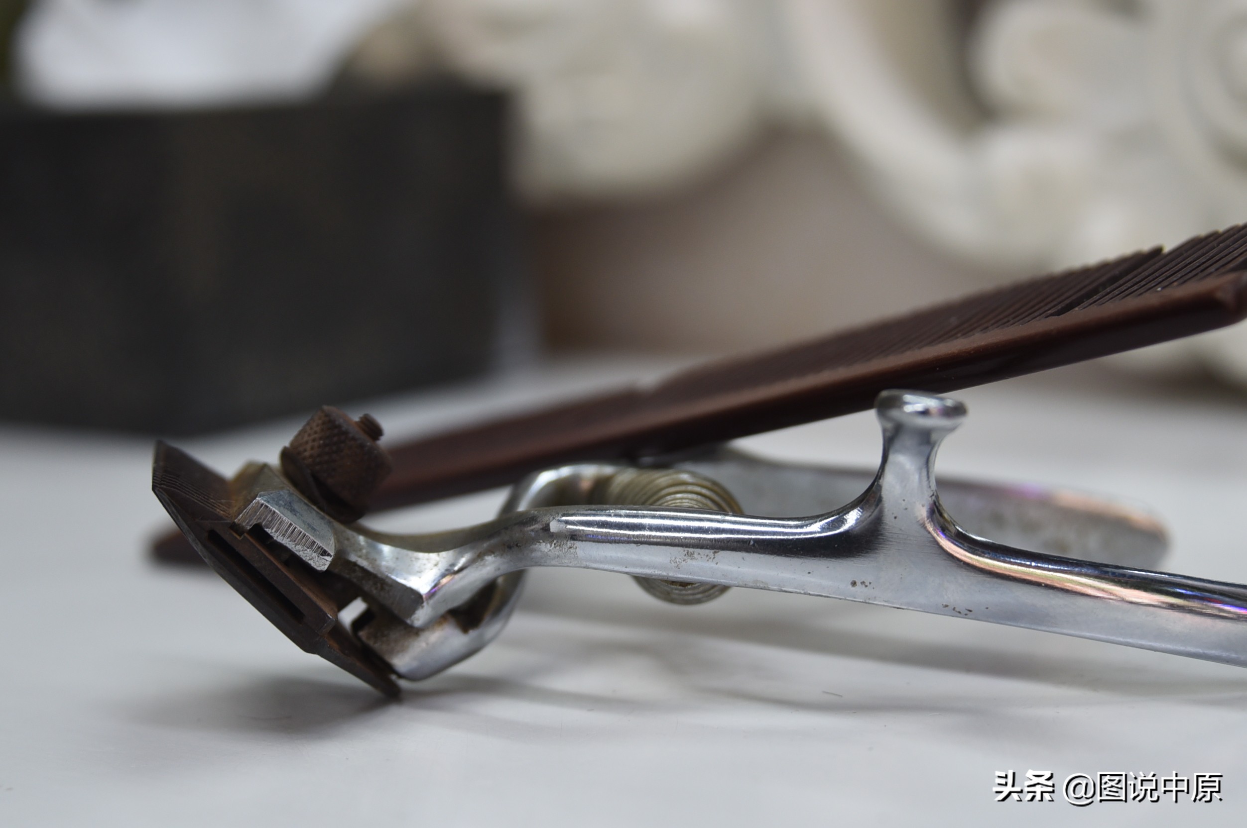 做美发赌博输光欠债如何翻身,我是一名美发师视频