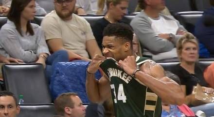 马努高光时刻,nba摆烂搞笑时刻