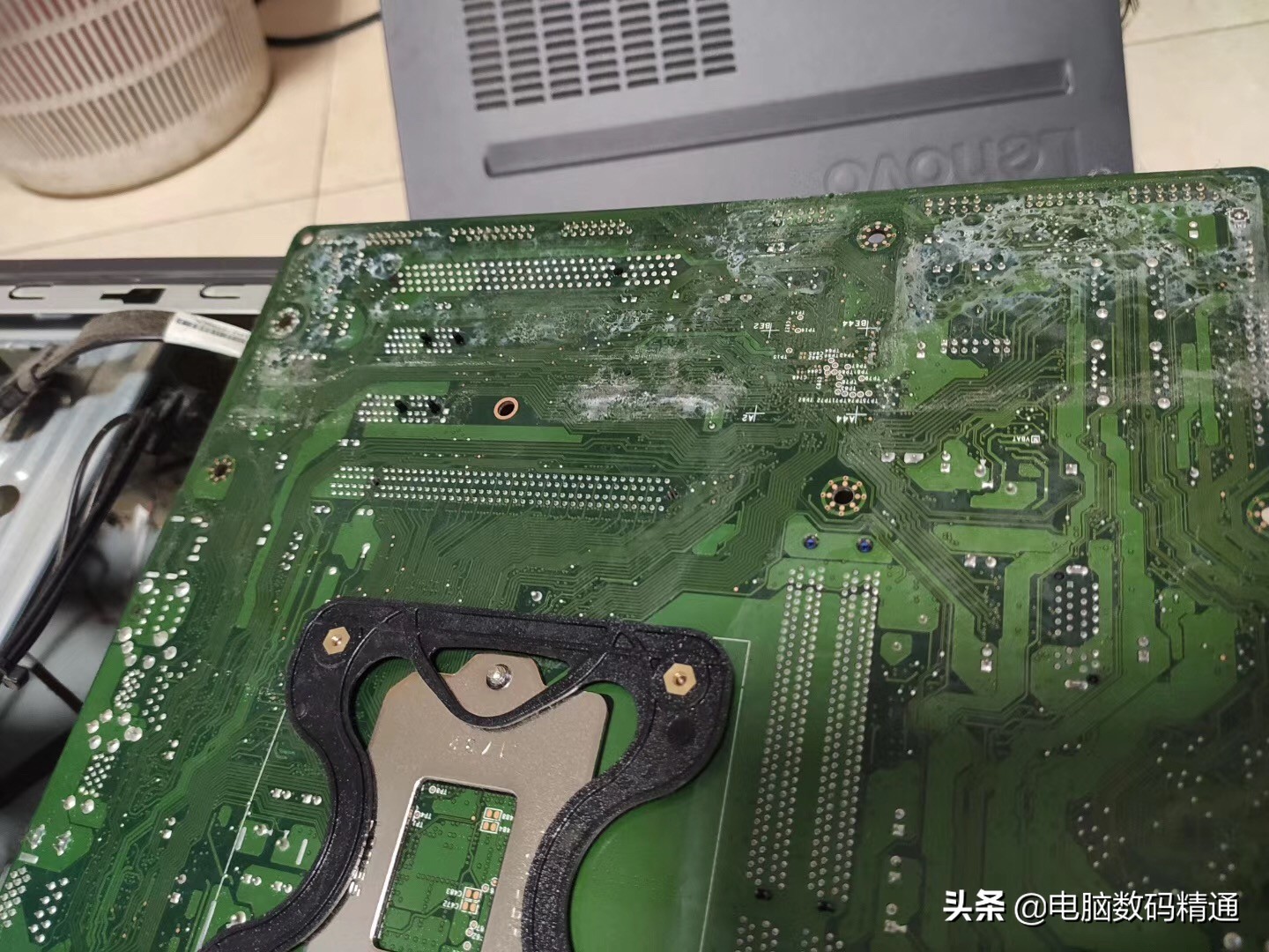 电脑进水了正确处理方法,电脑进水了怎么紧急处理