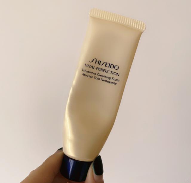 伊朗和美国不争了，我们来争争：全球哪里的洗面奶好用吧？