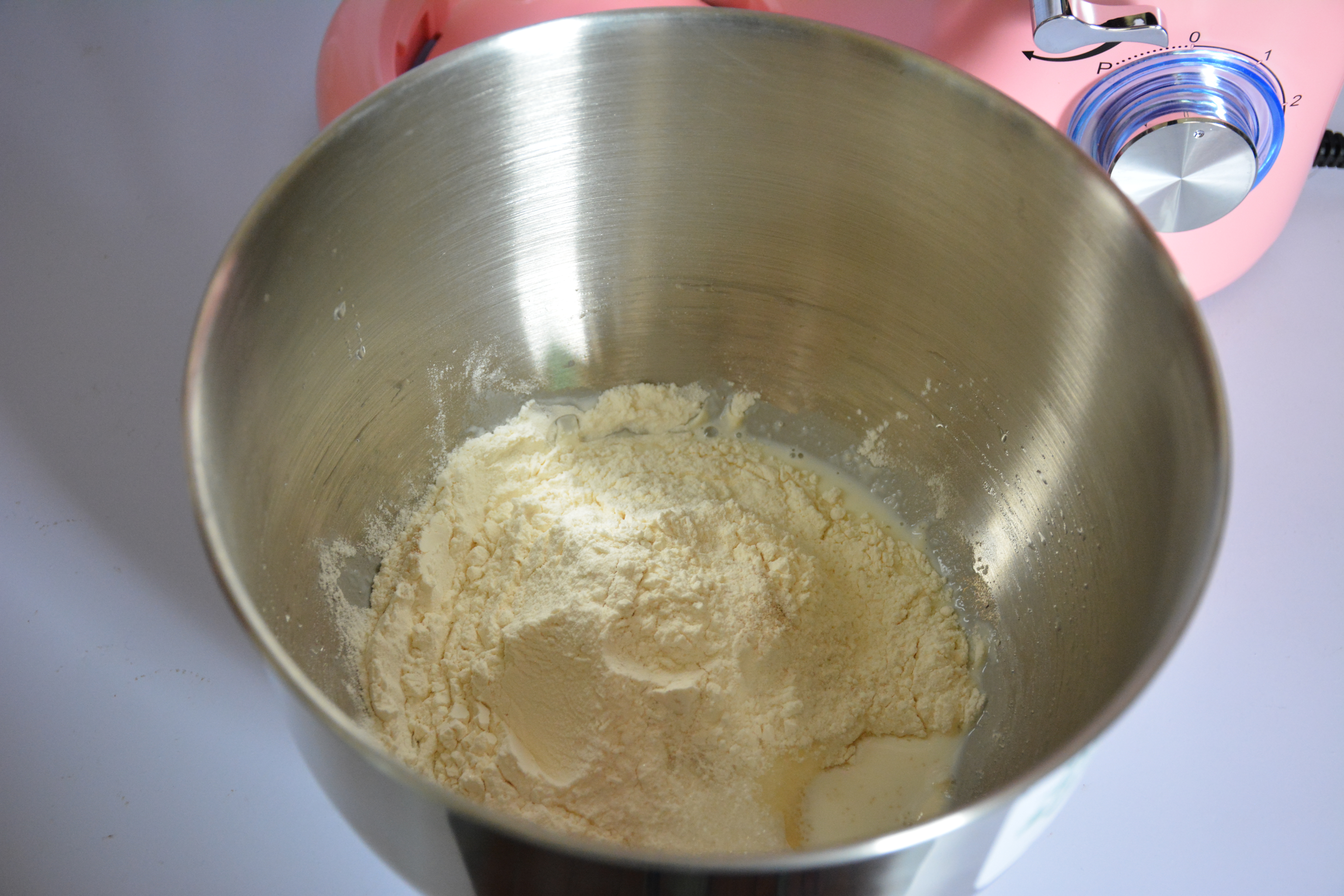 夏天揉面过热怎么办,揉面不粘手的技巧