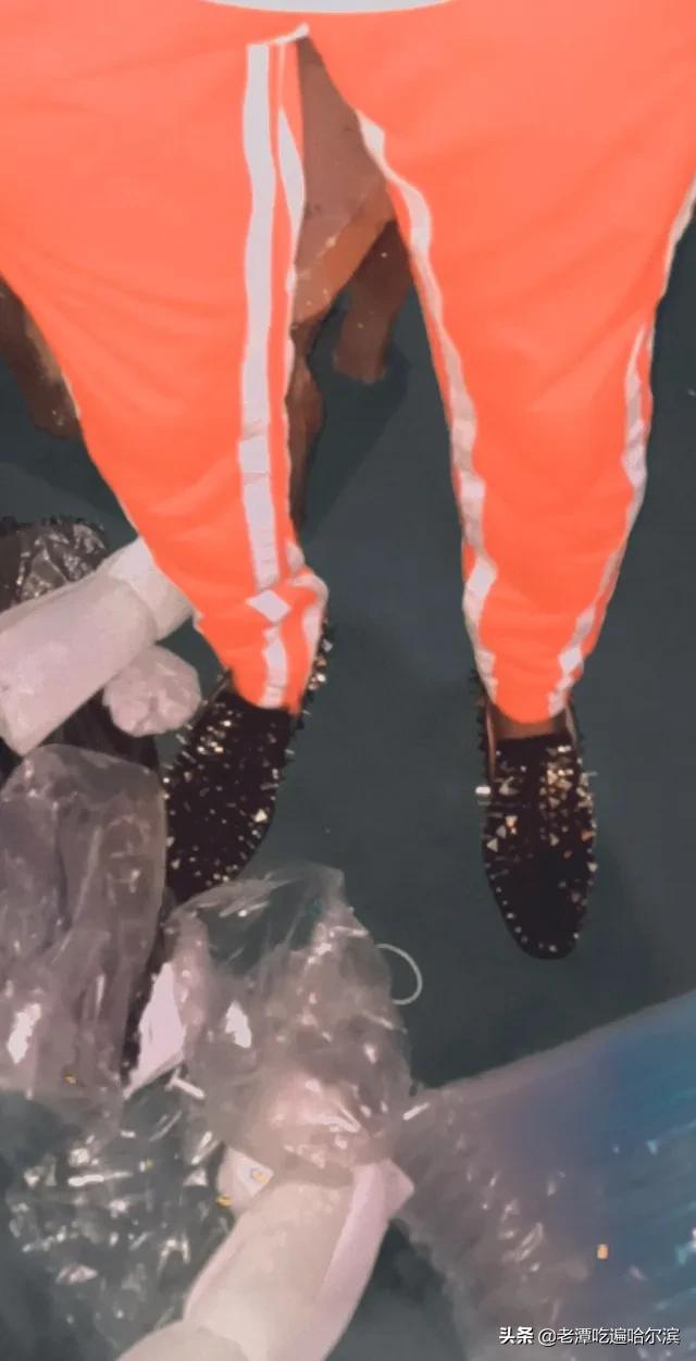 在海淘上买豆豆鞋的非洲老铁，还有人说想去义乌看故宫